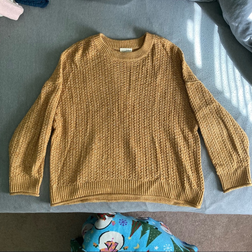 Universal Thread Mustard Yellow Chunky Knit Crew Neck Sweater